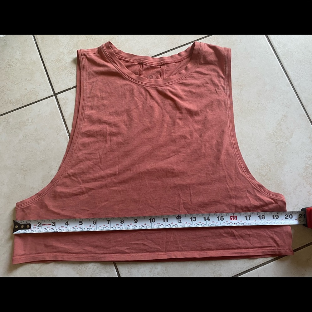 Lululemon muscle love crop tank